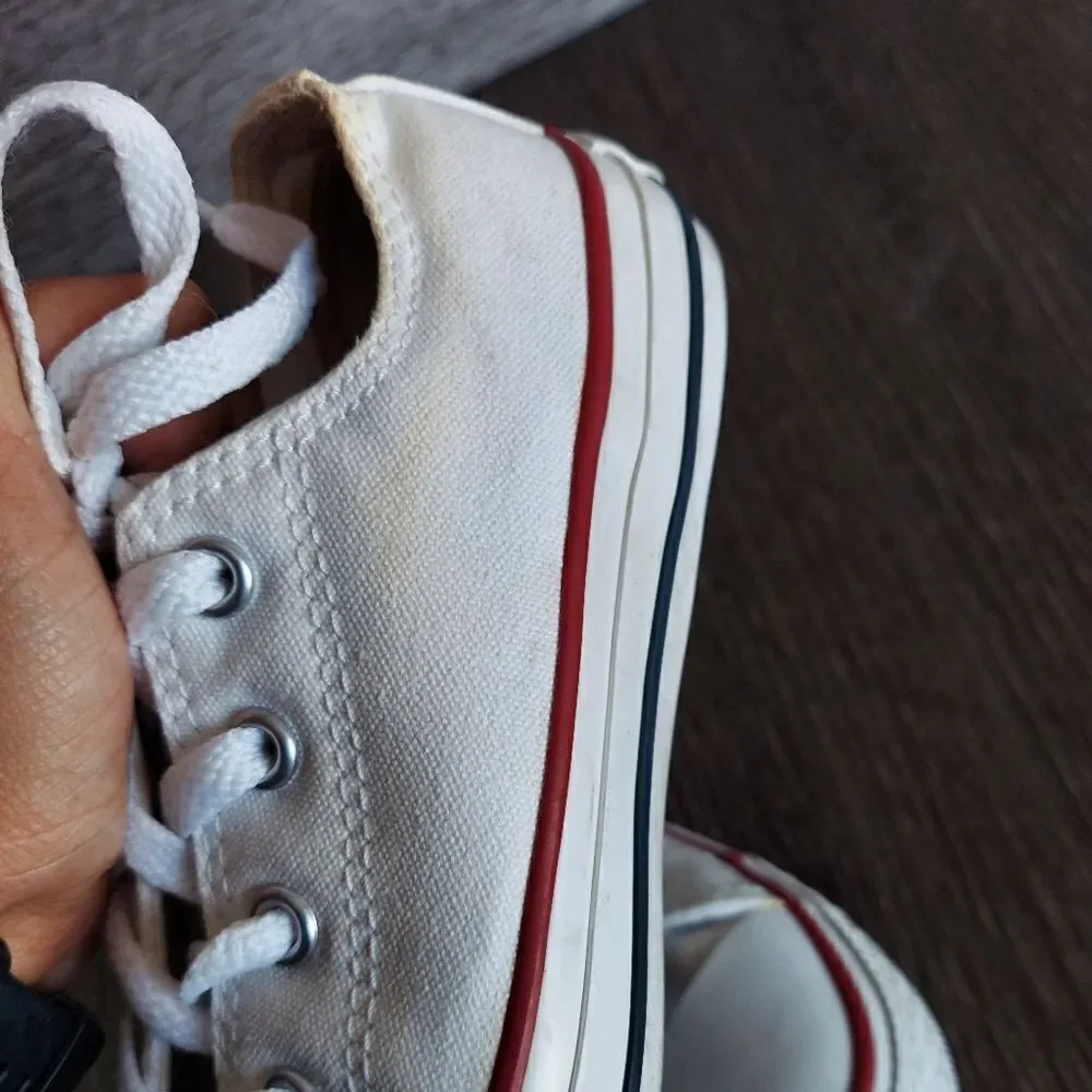 Converse Low Top Sneaker Size 1 White